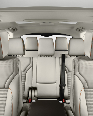 Land-Rover-Discovery-Interiors-3