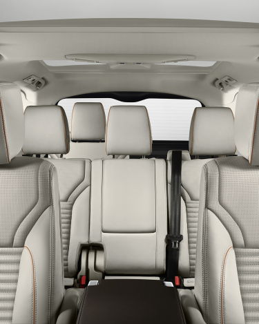 Land-Rover-Discovery-Interiors-4