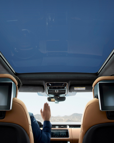 2018-Range-Rover-Sport-Interiors-11