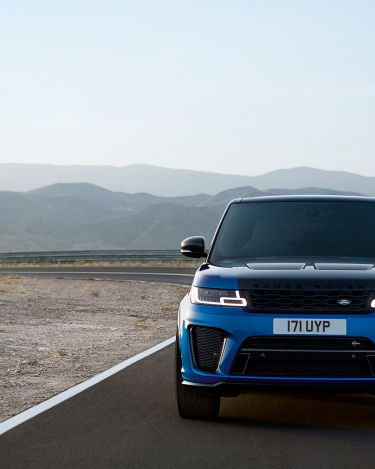 2018-Range-Rover-Sport-SVR-16