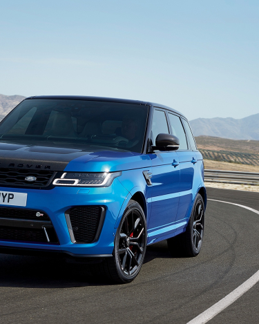 2018-Range-Rover-Sport-SVR-18