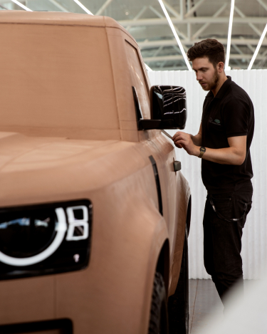 2020-Land-Rover-Defender-Design-Studio-22