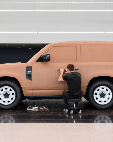 2020-Land-Rover-Defender-Design-Studio-8