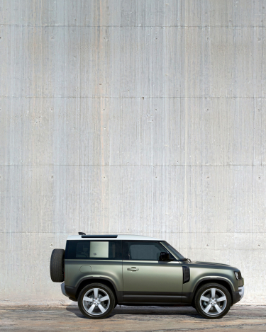 2020-Land-Rover-Defender-Distinctive-Silhouette-13