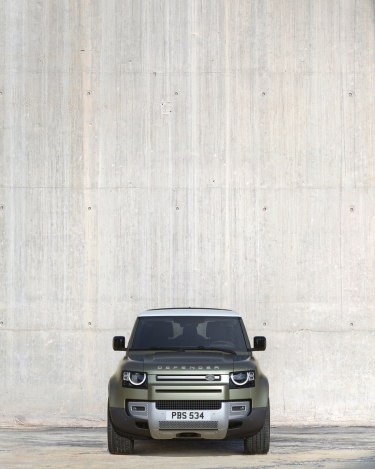 2020-Land-Rover-Defender-Distinctive-Silhouette-6