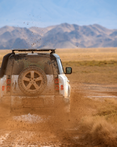 2020-Land-Rover-Defender-Off-Road-in-Kazakhstan-14