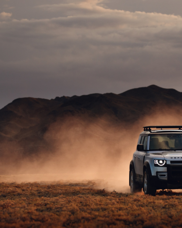 2020-Land-Rover-Defender-Off-Road-in-Kazakhstan-15