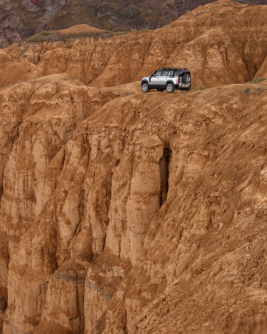 2020-Land-Rover-Defender-Off-Road-in-Kazakhstan-22