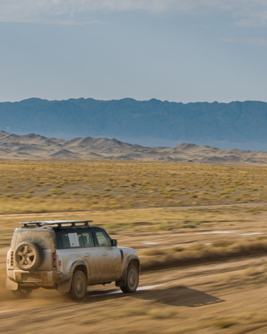 2020-Land-Rover-Defender-Off-Road-in-Kazakhstan-24