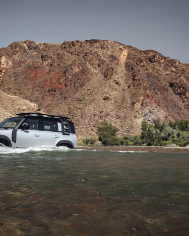 2020-Land-Rover-Defender-Off-Road-in-Kazakhstan-48