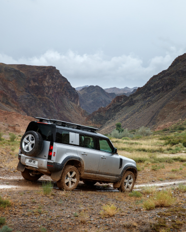 2020-Land-Rover-Defender-Off-Road-in-Kazakhstan-5