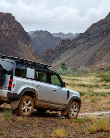 2020-Land-Rover-Defender-Off-Road-in-Kazakhstan-52