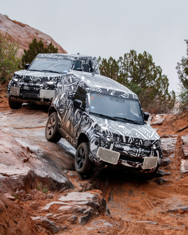 2020-Land-Rover-Defender-Tested-to-Extremes-15