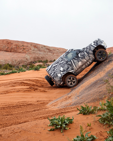 2020-Land-Rover-Defender-Tested-to-Extremes-16