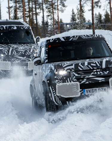 2020-Land-Rover-Defender-Tested-to-Extremes-30