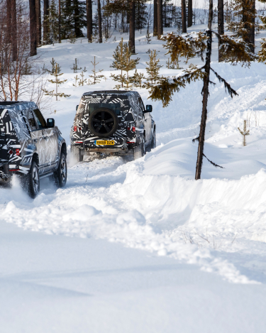 2020-Land-Rover-Defender-Tested-to-Extremes-31