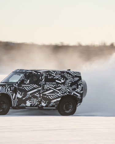2020-Land-Rover-Defender-Tested-to-Extremes-37