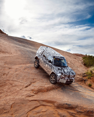 2020-Land-Rover-Defender-Tested-to-Extremes-53