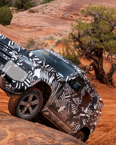 2020-Land-Rover-Defender-Tested-to-Extremes-56
