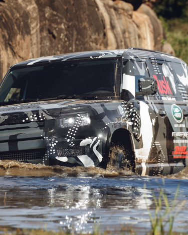 2020-Land-Rover-Defender-Tested-to-Extremes-74