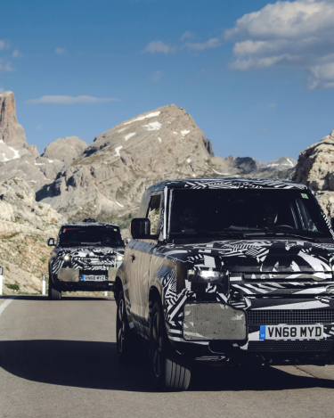 2020-Land-Rover-Defender-Tested-to-Extremes-9