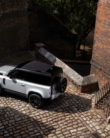 2021-Land-Rover-Defender-1