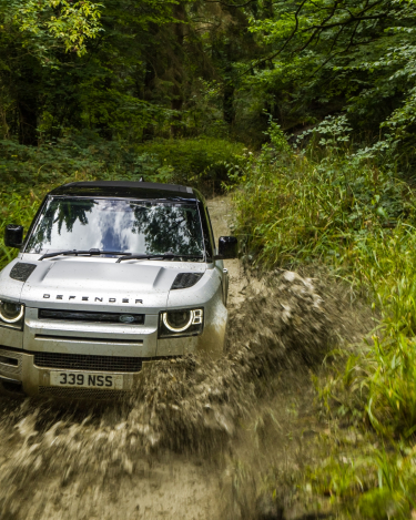2021-Land-Rover-Defender-16