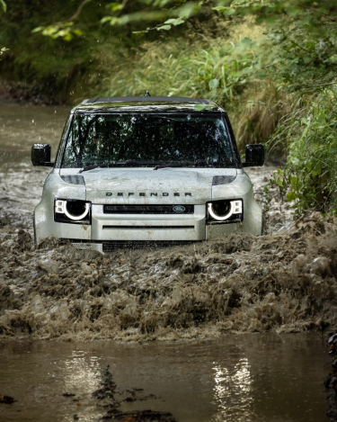 2021-Land-Rover-Defender-17