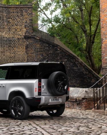 2021-Land-Rover-Defender-24