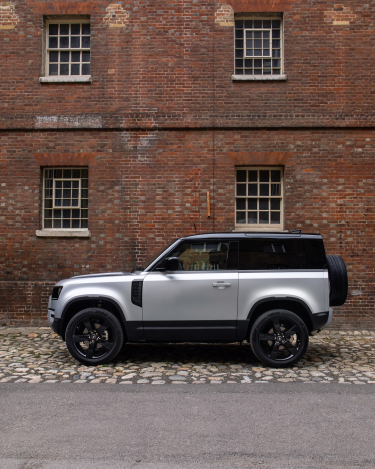 2021-Land-Rover-Defender-26