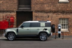 2021-Land-Rover-Defender-PHEV-1