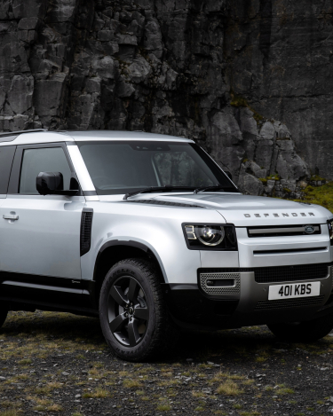 2021-Land-Rover-Defender-X-4