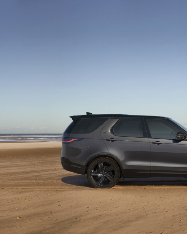2021-Land-Rover-Discovery-1