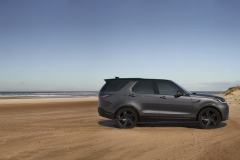 2021-Land-Rover-Discovery-1