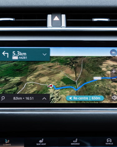 2021-Range-Rover-Velar-Interiors-13