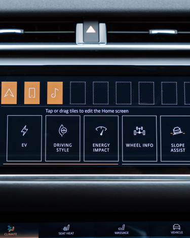 2021-Range-Rover-Velar-Interiors-14