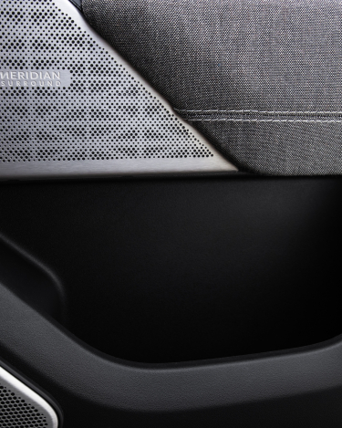 2021-Range-Rover-Velar-Interiors-31
