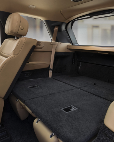 RR_22MY_20_SE_P400_LWB_INTERIOR_070422