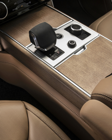 RR_22MY_21_SE_P400_LWB_INTERIOR_070422