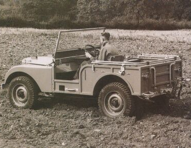 Land_Rover_Center_Steer_Prototype_5