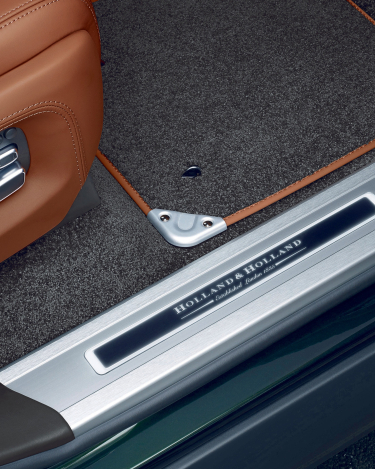 2015-Range-Rover-Holland-and-Holland-6