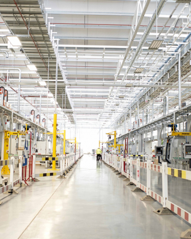 Jaguar-Land-Rover-Engine-Manufacturing-Center-14