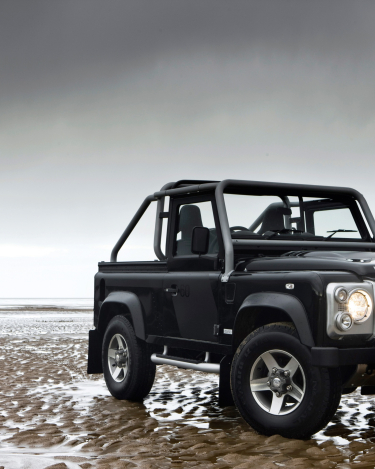 lr_defender_svx_19_hr_07ce