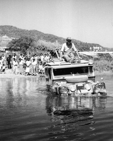 Land-Rover-Defender-Through-the-years-100