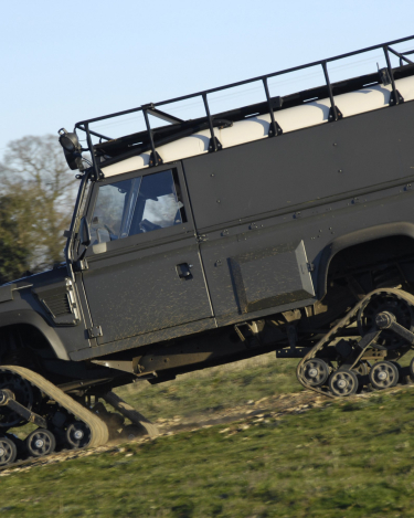 Land-Rover-Defender-Through-the-years-16