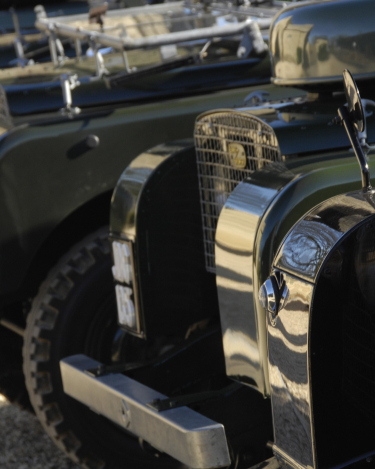 Land-Rover-Defender-Through-the-years-3