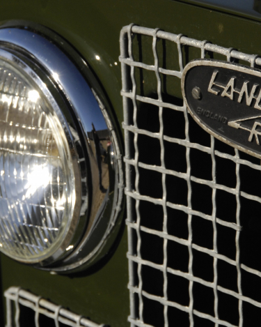 Land-Rover-Defender-Through-the-years-4