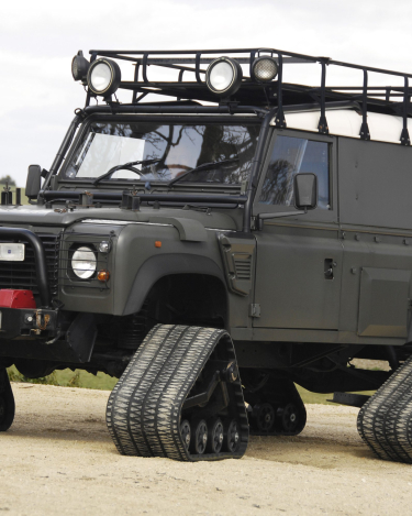 Land-Rover-Defender-Through-the-years-42