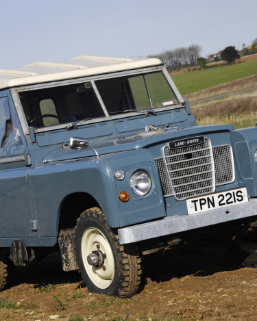Land-Rover-Defender-Through-the-years-9
