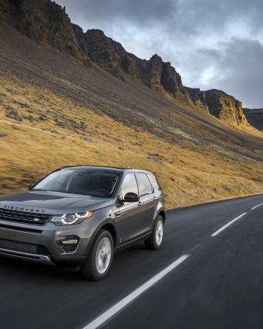 Land-Rover-Discovery-Sport-in-Iceland-Corris-Grey-1